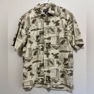Woolrich Men's Fishing Print Button Down Shirt Size Medium